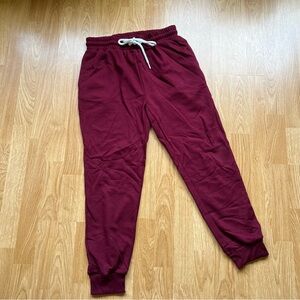 Burgundy joggers NWT (033)
